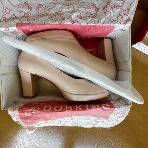 New-in-Box Dorking Platform Peep Toe Heels, sz 10/41